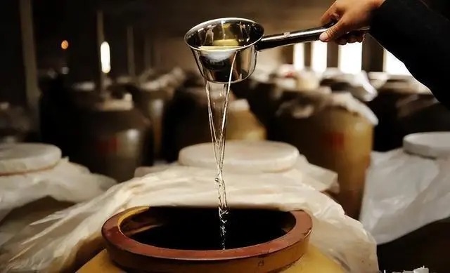 喝纯粮散装白酒对身体有哪些好处